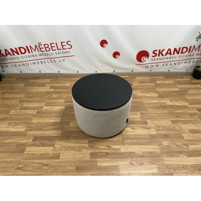 Conjunto de mesa de café y puf II (Exposición)
